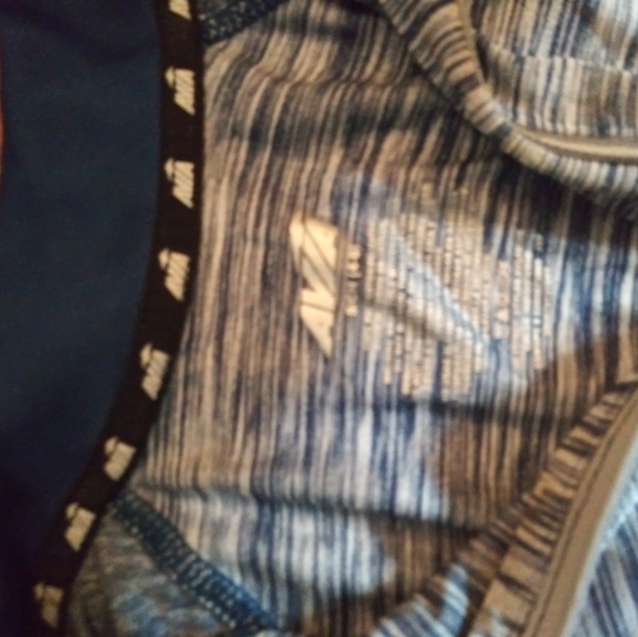 Workout pullover top - Picture 4 of 4